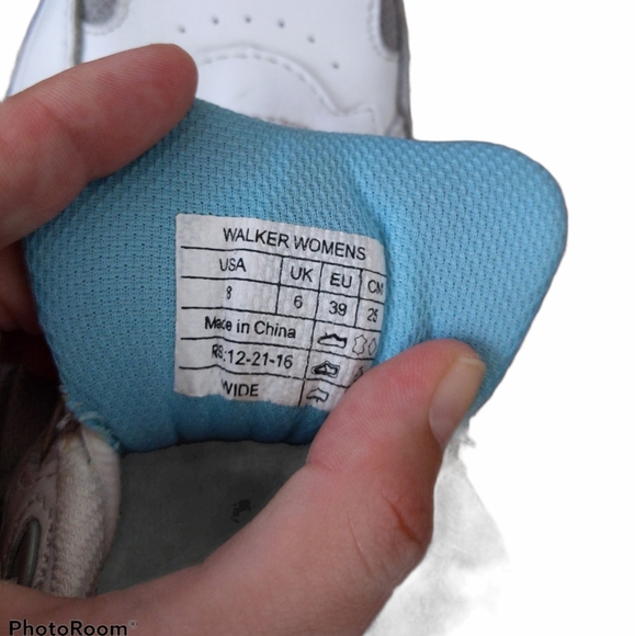 Vionic White Chunky Sneakers w/ Blue SZ 8 - Picture 8 of 11